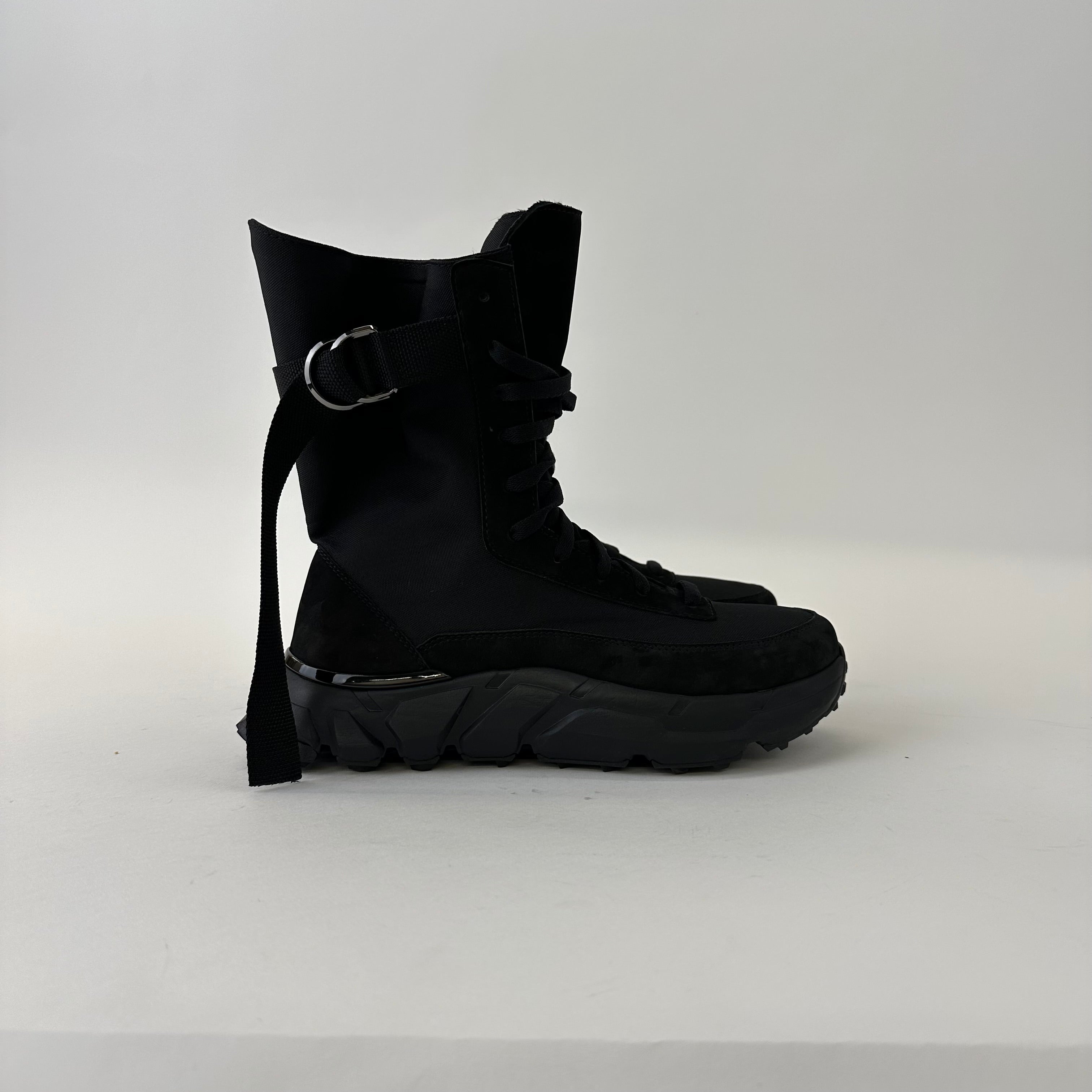 The Reconnaissance Boot